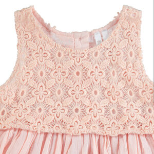 Vestido bimaterial de encaje de crepé  Main Vestido bimaterial de encaje de crepé