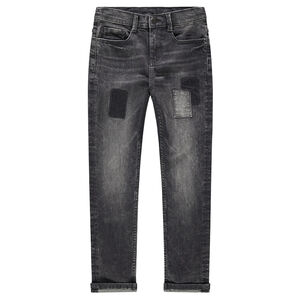 Júnior - Vaqueros con efecto desgastado y arrugado gris con parches y sombras de parches 