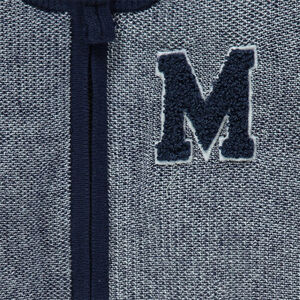 Chaqueta de punto con letras de buclé cosidas 