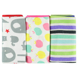 Cobertor de polar con estampado fantasía 