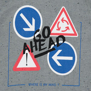 Conjunto con camiseta de efecto neps con solapas estampadas 