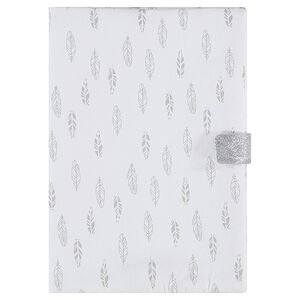 Funda para cartilla de salud con dibujo de plumas plateadas 