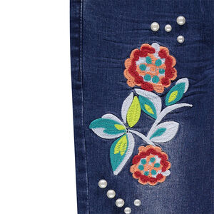 Vaqueros slim con efecto gastado, flores bordadas y pedrería de fantasía  Main Vaqueros slim con efecto gastado, flores bordadas y pedrería de fantasía