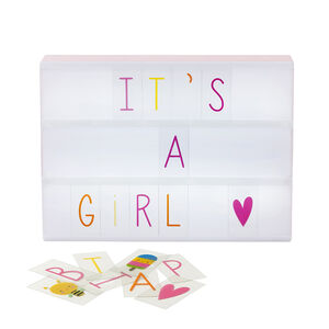 Caja luminosa con letras 