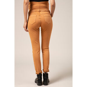 Pantalón de premamá ocre corte slim con banda superior 