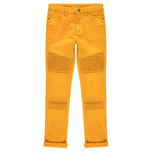 Júnior - Pantalón de sarga teñida con juego de pliegues y pespuntes 
