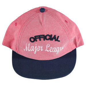 Gorra con inscripciones bordadas bicolor 