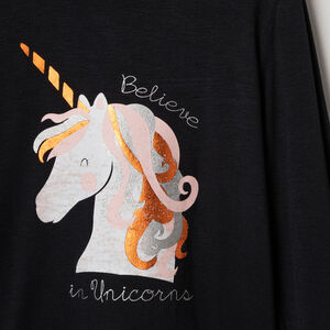 Suéter de cuello alto fantasía y estampada unicornio  