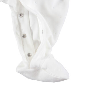 Pijama de terciopelo con cuello con volantes y finos bordados 