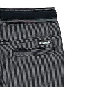 Pantalón con forro de puto de rayas finas 