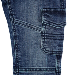 Vaqueros de efecto desgastado y arrugado con amplios bolsillos 