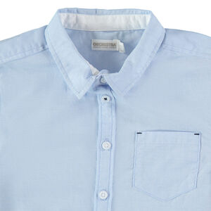 Camisa de manga corta azul con bolsillo 