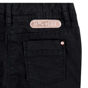 Pantalón corte slim de sarga lisa  Main Pantalón corte slim de sarga lisa