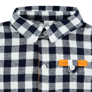 Conjunto con camisa de cuadros de franela y peto con forro de micropolar 