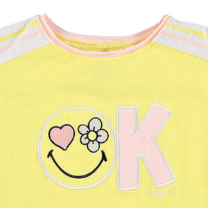 Conjunto con camiseta con forma cuadrada y falda corta ©Smiley  Main Conjunto con camiseta con forma cuadrada y falda corta ©Smiley