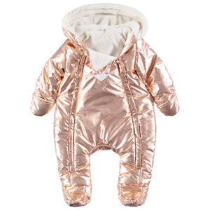 Buzo con forro de borreguito y efecto metálico rosa 