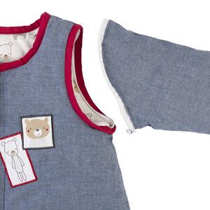 Saco de dormir en popelina y chambray con mangas extraíbles. 