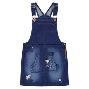 Vestido tipo peto vaquero con efecto desgastado y dibujos bordados  Main Vestido tipo peto vaquero con efecto desgastado y dibujos bordados