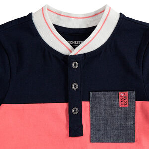 Polo de manga corta bicolor con rayas estampadas y bolsillo de cambray 