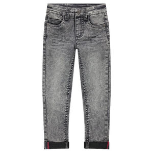 Vaqueros con corte skinny desgastado y arrugado 