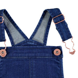 Vestido tipo peto vaquero con efecto desgastado y dibujos bordados  Main Vestido tipo peto vaquero con efecto desgastado y dibujos bordados
