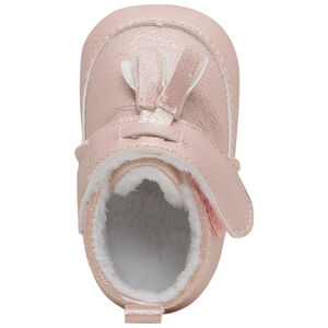 Botines flexibles brillantes con velcro y pompón 