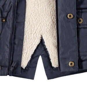 Parka impermeable con forro de borreguillo y bolsillos 