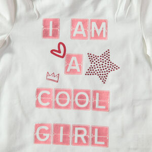 Camiseta de manga larga con volantes e inscripciones estampadas  Main Camiseta de manga larga con volantes e inscripciones estampadas