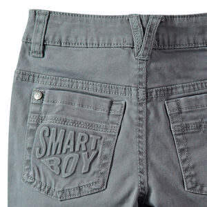 Pantalón de sarga sobreteñida con bolsillo de fantasía en la parte trasera 