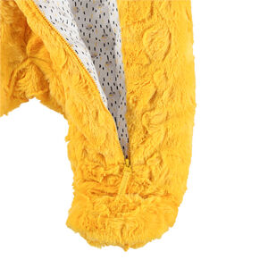 Mono de borreguillo amarillo con forro estampado 