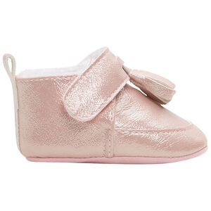 Botines flexibles brillantes con velcro y pompón 