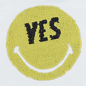 Camiseta de manga corta de felpa con ©Smiley de lentejuelas mágicas 