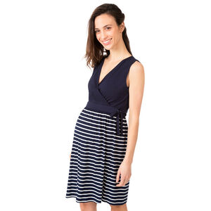 Vestido de premamá con volantes, parte de arriba lisa y parte inferior de rayas 