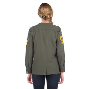 Chaqueta caqui de premamá con flores bordadas 