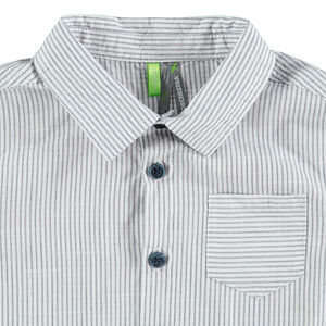 Camisa de manga larga con rayas finas all-over 