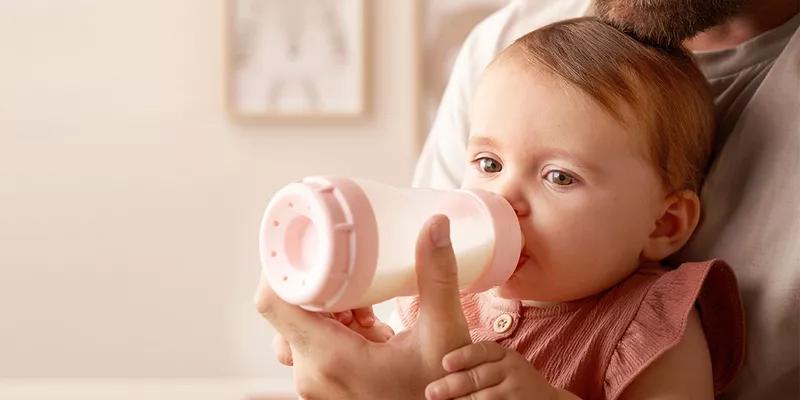 Marque de sucettes, biberons, tasses d’apprentissages et accessoires hygiéniques pour bébé.