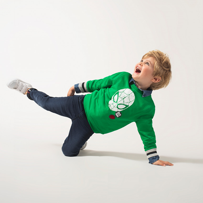 Sudadera de felpa lisa verde con estampado ©Marvel Spiderman 