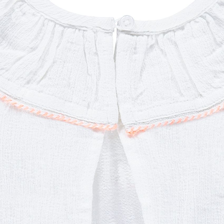 Top de tejido vaporoso de algodón con parches cosidos 