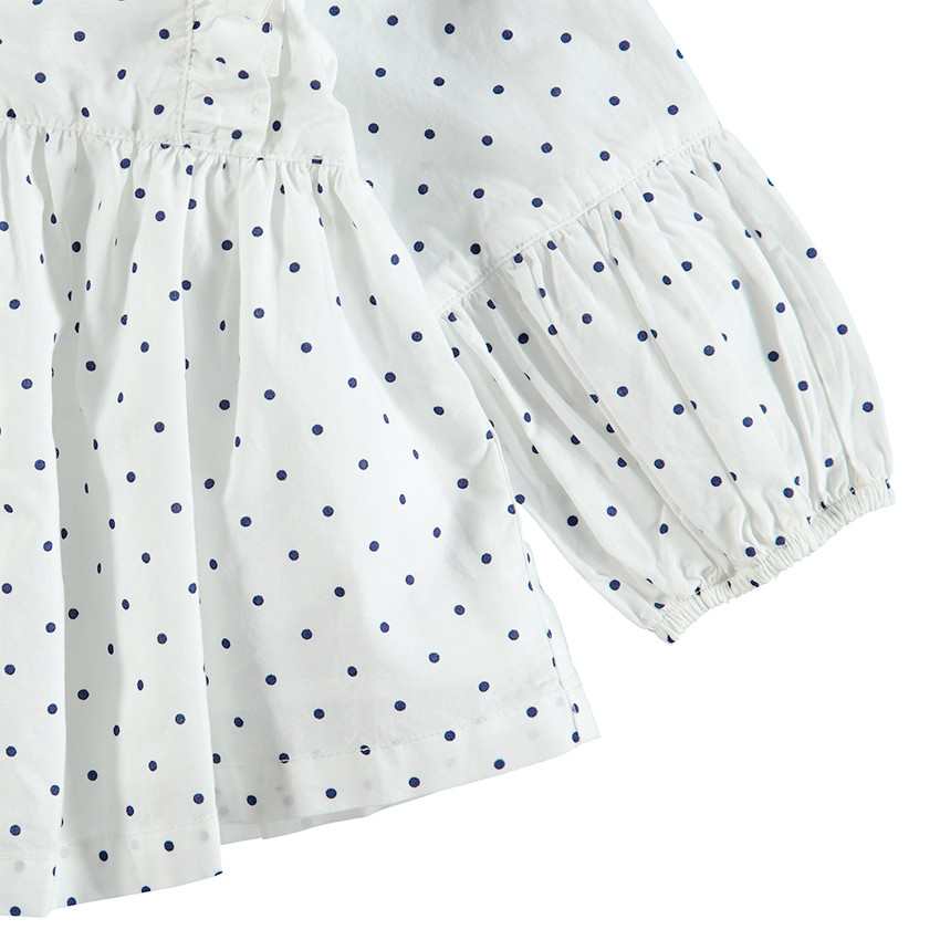 Camisa de manga larga con lunares all over y cuello babero 