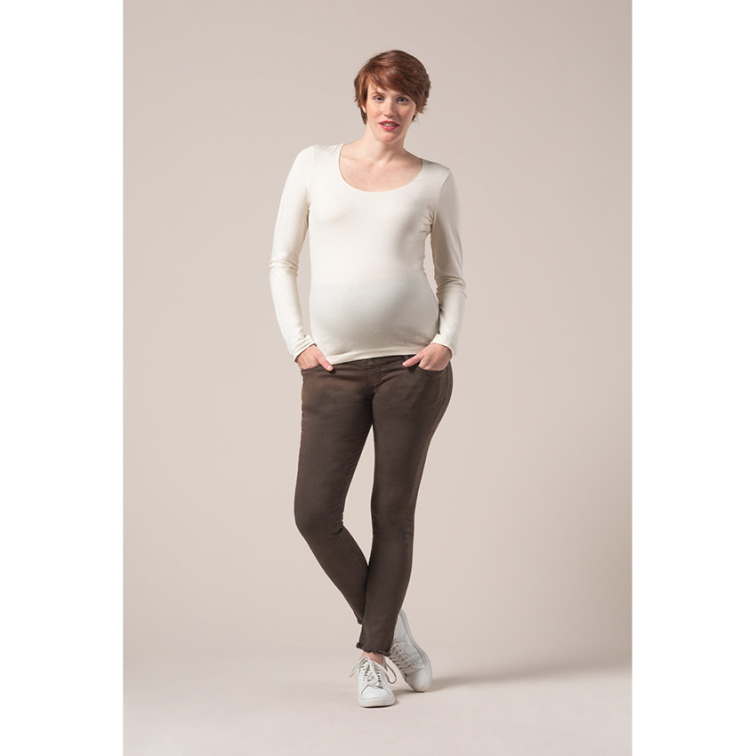 Pantalón premamá de sarga con corte slim y bolsillos 