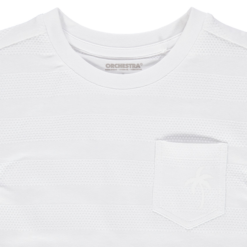 Camiseta de manga corta de rayas de fantasía y bolsillo con estampado de palmera 