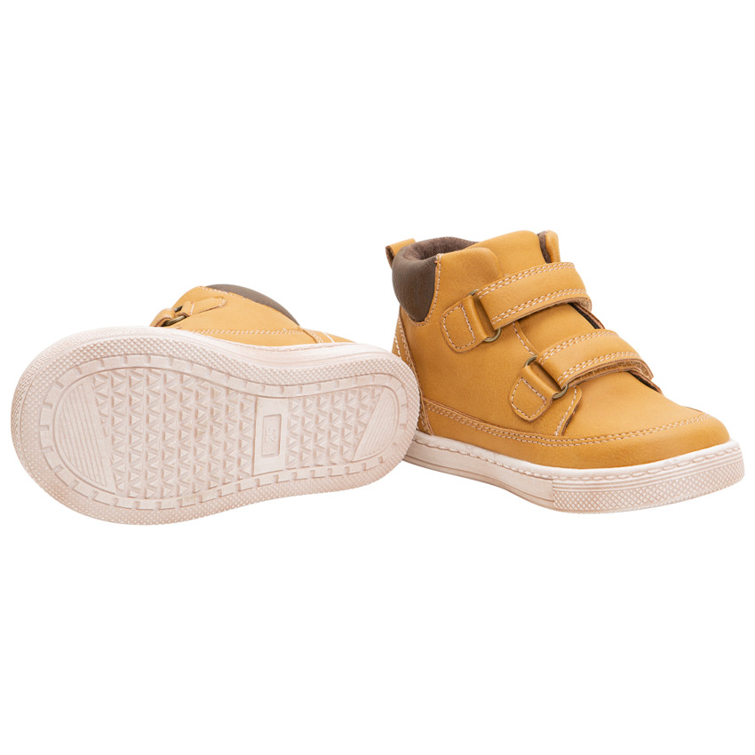 Botines con efecto de cuero de doble velcro  Additional Botines con efecto de cuero de doble velcro