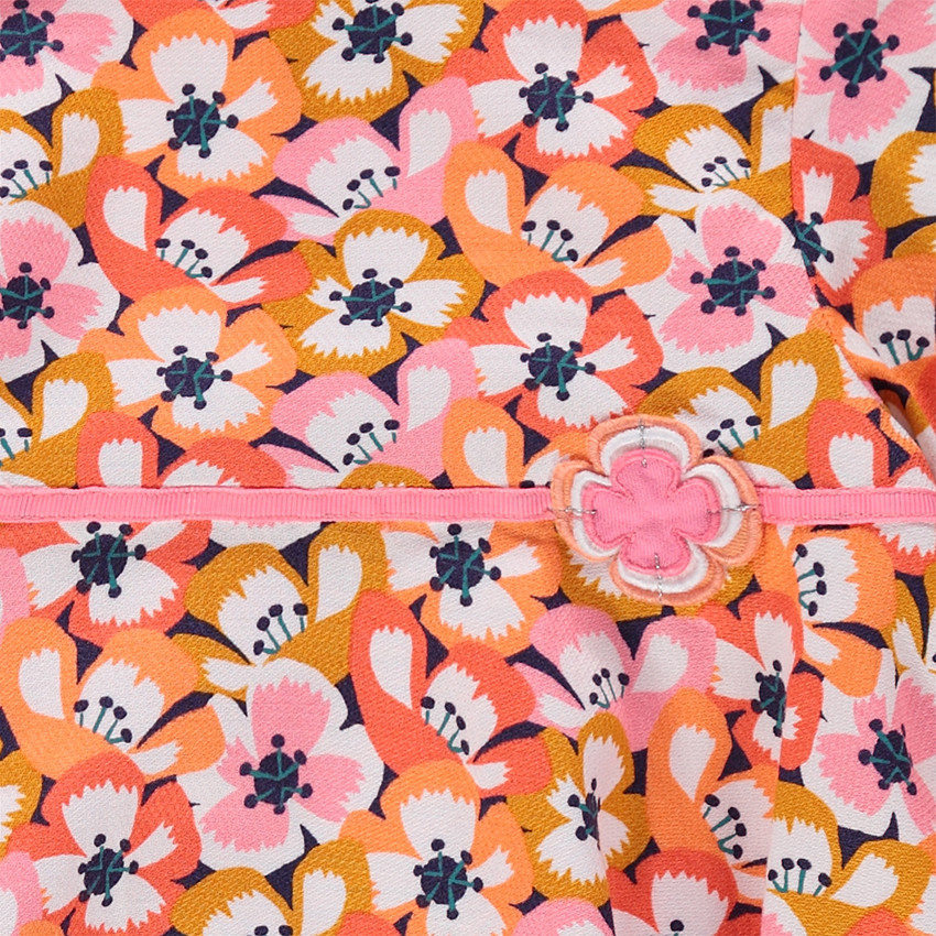 Vestido con manga 3/4 con volantes y estampado de flores all-over  Additional Vestido con manga 3/4 con volantes y estampado de flores all-over