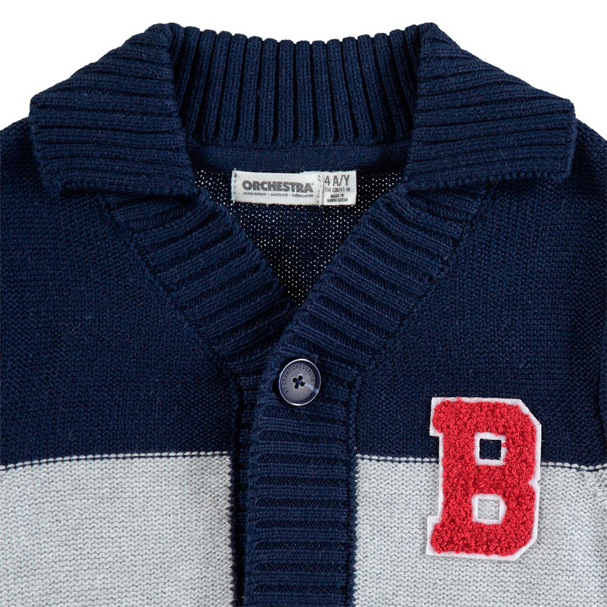 Chaqueta tricolor con letras de rizo cosidas 