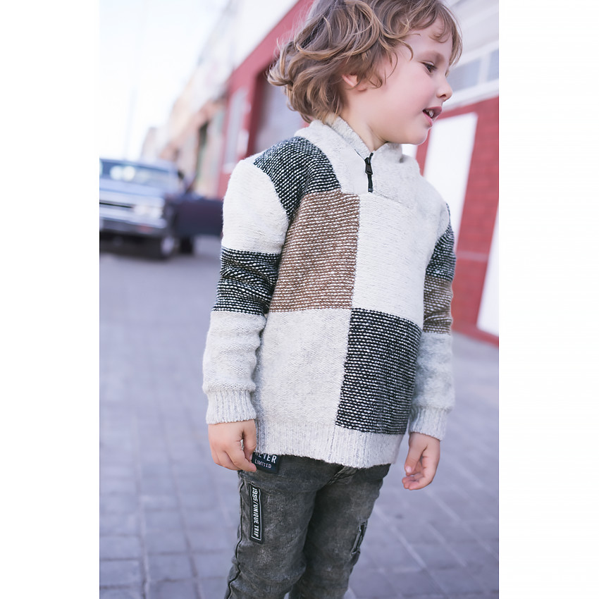Jersey de punto con cuadros de jácquard y cuello con cremallera 