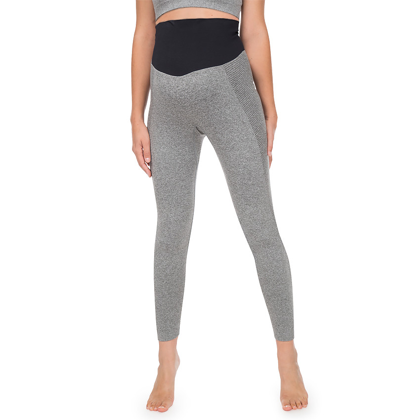 Leggings deportivos adaptados al embarazo 