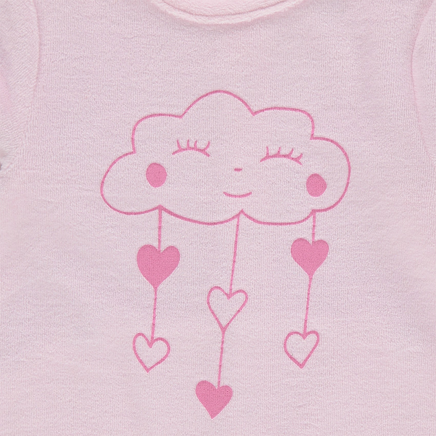 Pijama de terciopelo con nube y corazones estampados 