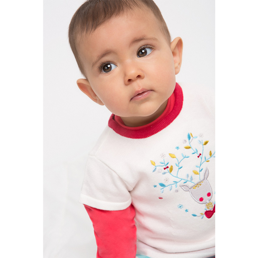 Camiseta interior de punto con estampado vegetal y cierre mediante automáticos en la espalda.  Additional Camiseta interior de punto con estampado vegetal y cierre mediante automáticos en la espalda.