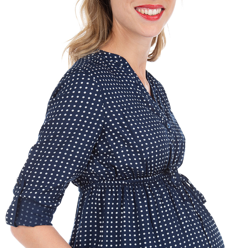 Vestido de premamá con lunares all over y mangas remangables 