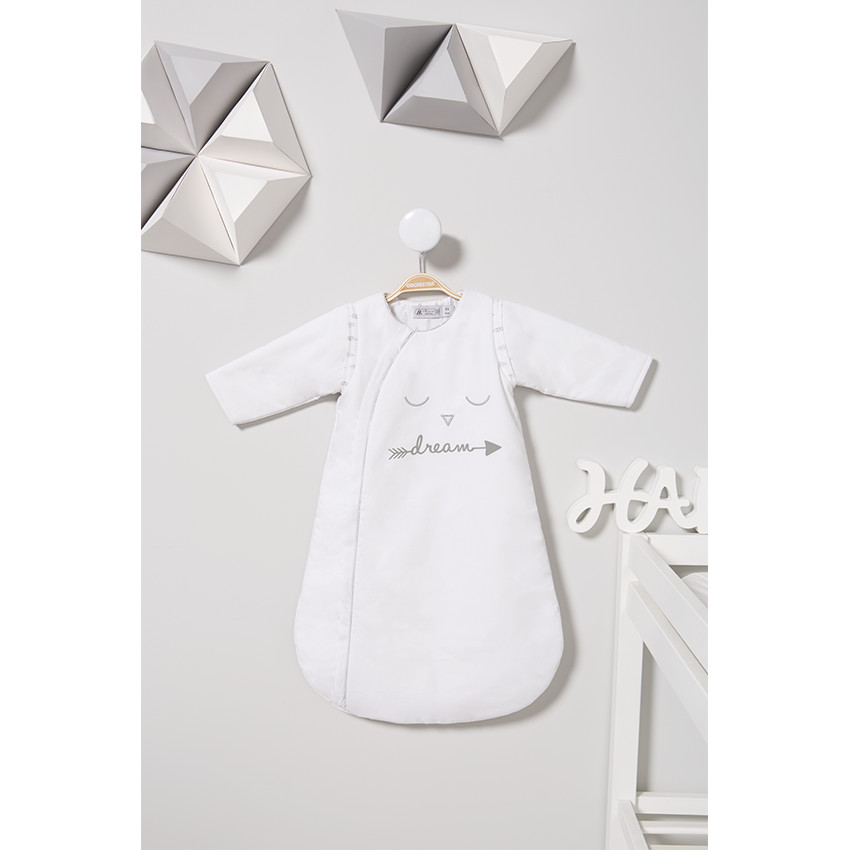 Saco de dormir en popelina con mangas extraíbles. 